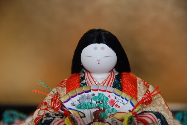 雛人形 真多呂 コンパクト ひな人形 雛 木目込人形飾り 平飾り 親王飾り 真多呂作 本金 和泉雛セット 正絹 伝統的工芸品 h053-mt-1883