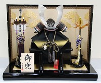 五月人形 伯峰監修 13号紫桃 兜飾